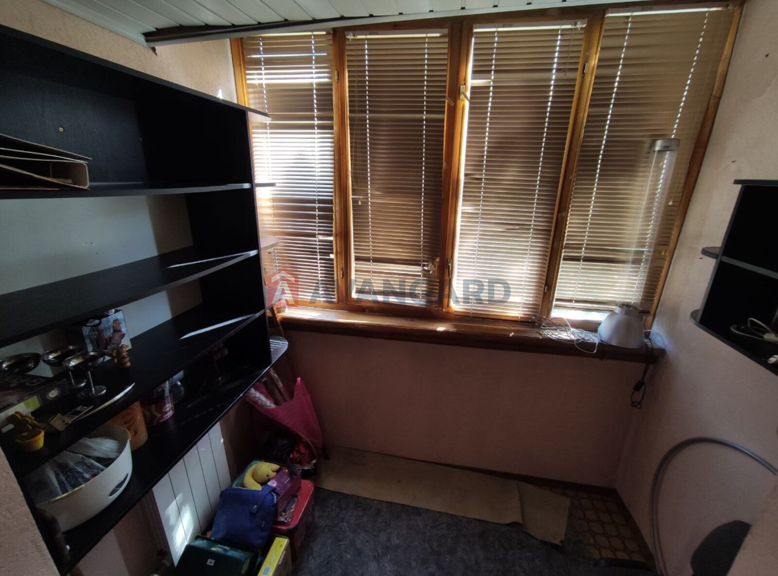 3 ��. ��������, 70/-/25 ��. �., 4/9 ������ ���� 14