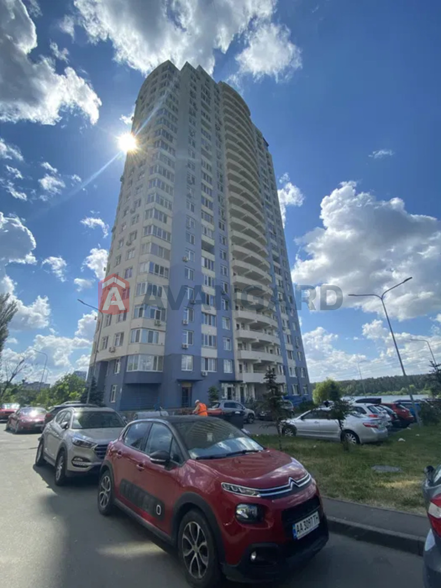 2 ��. ��������, 60/-/7 ��. �., 22/24 ������ ���� 19