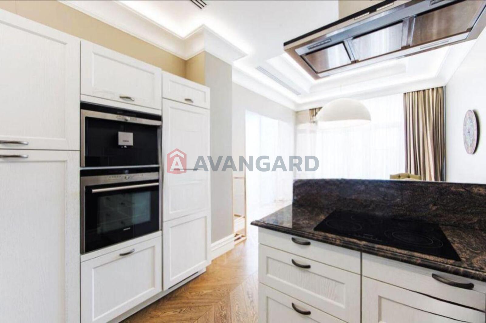 4 ��. ��������, 170/-/30 ��. �., 2/9 ������ ���� 5