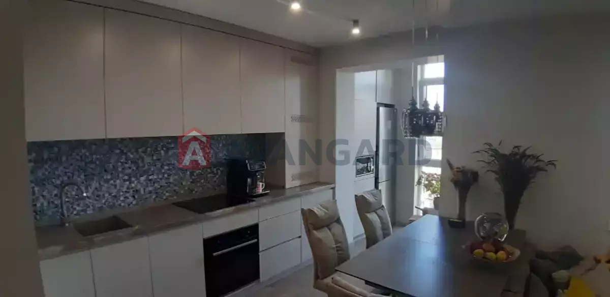 3 . , 82/-/16 . ., 10/12   3