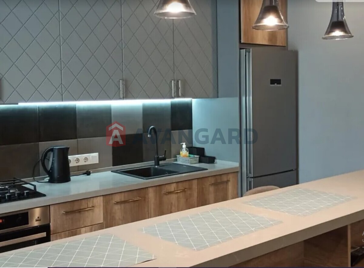 3 ��. ��������, 78/60/15 ��. �., 9/11 ������ ���� 17