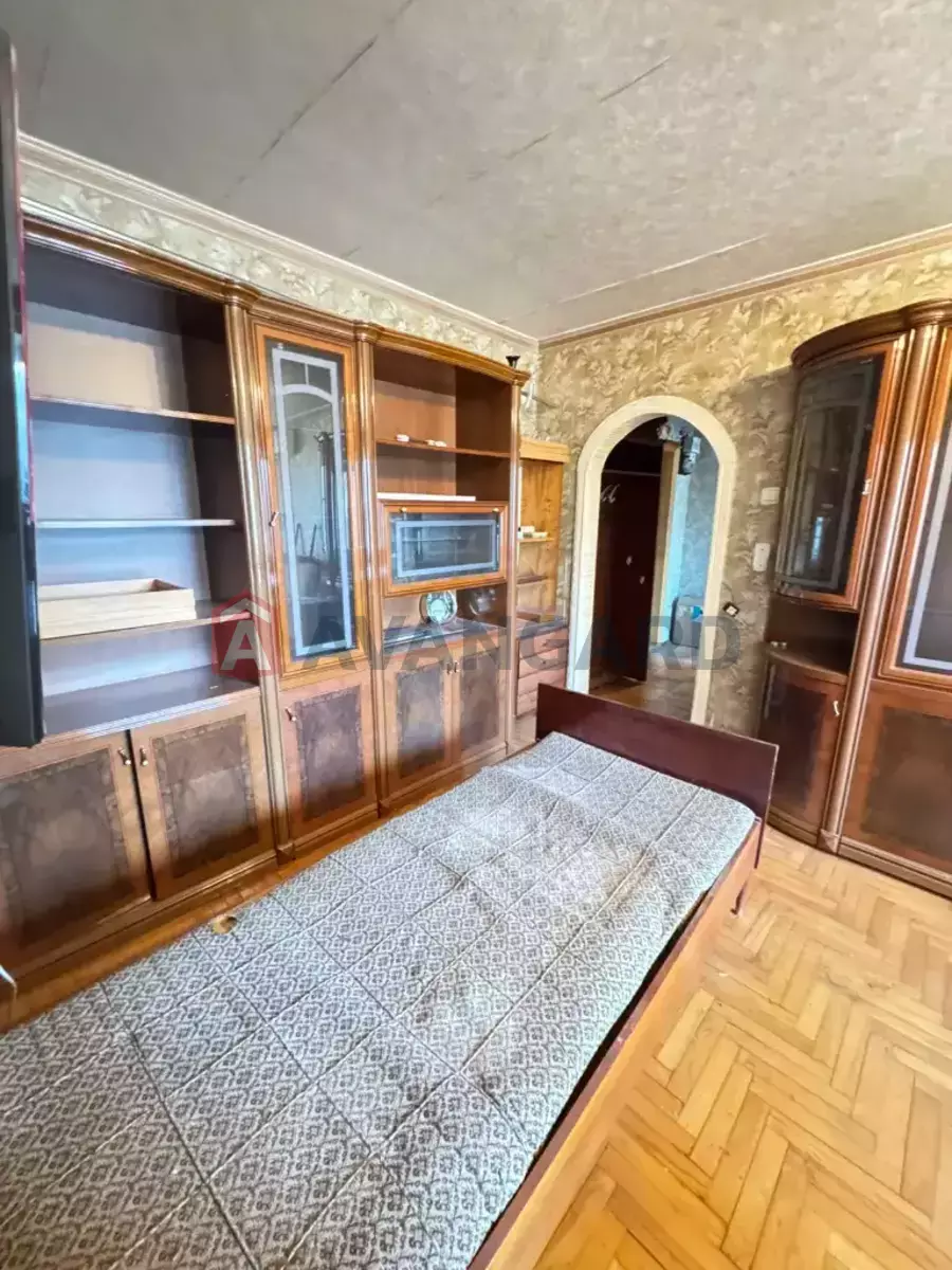 3 ����. ��������, 60/-/- ��. �., 7/9 ���� ���� 4