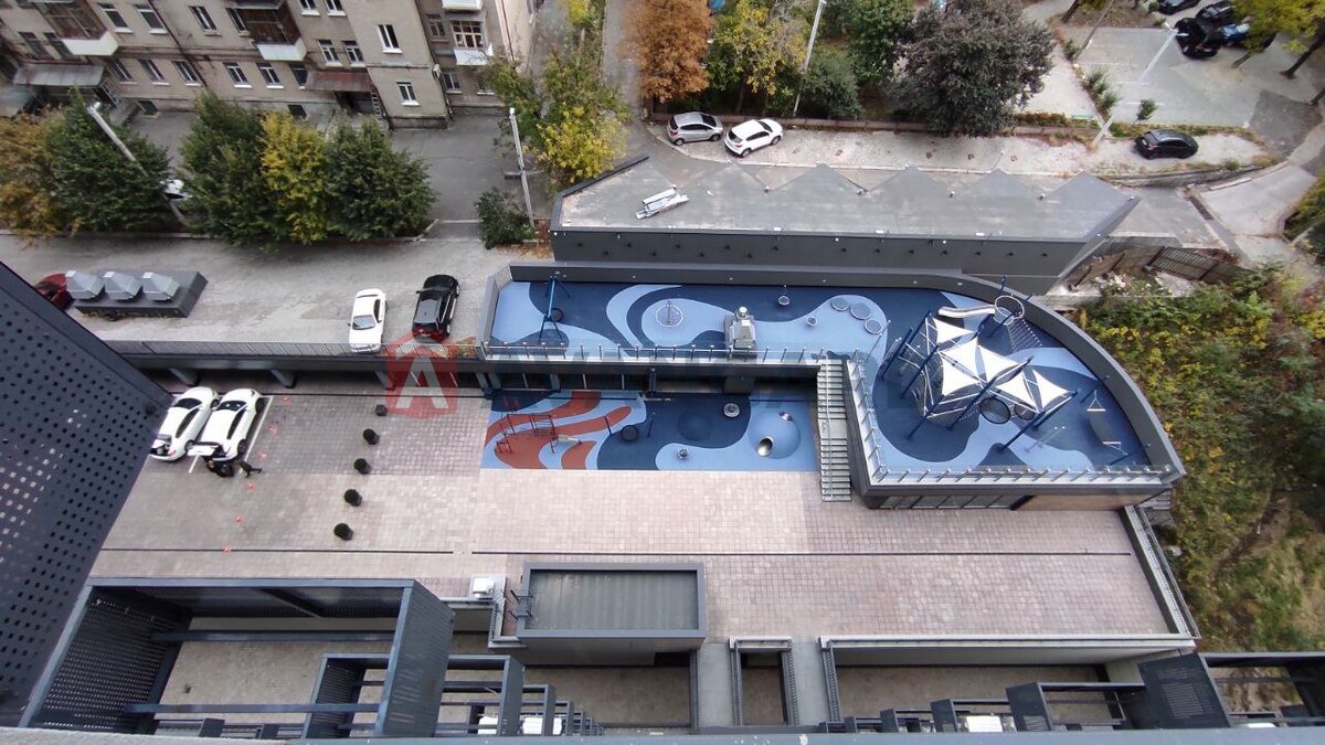 1 ��. ��������, 43/20/15 ��. �., 12/18 ������ ���� 9