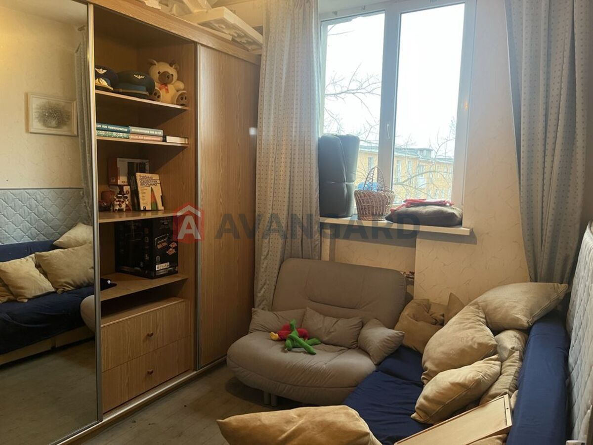 4 ����. ��������, 97/-/12 ��. �., 4/4 ���� ���� 6