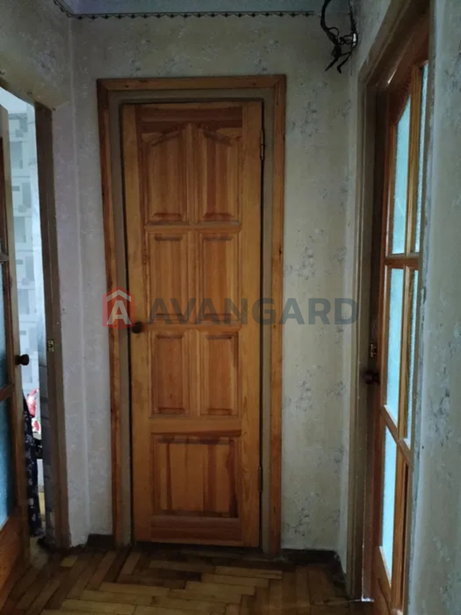 3 ��. ��������, 58/-/6 ��. �., 5/5 ������ ���� 12