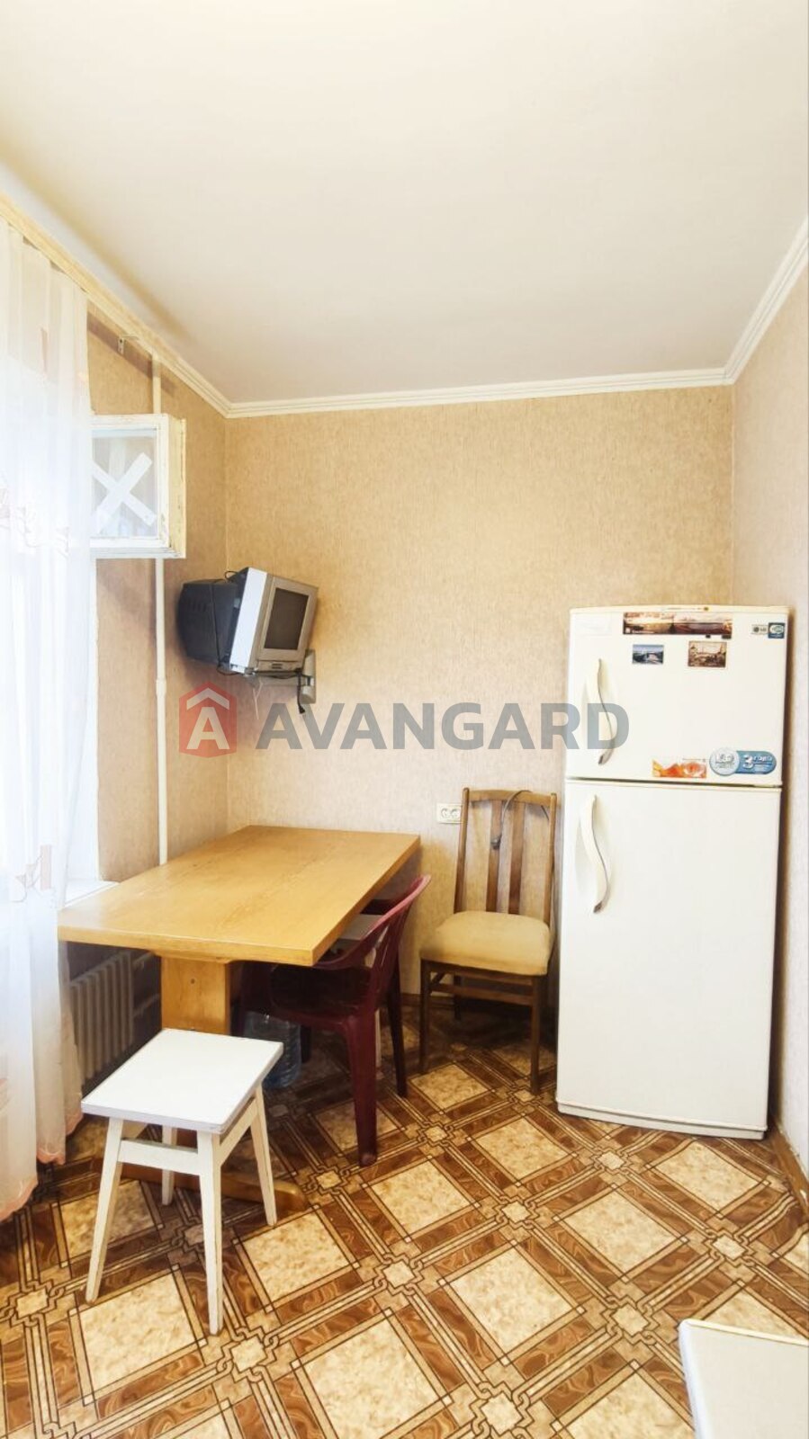 2 . , 51/-/8 . ., 8/9   8