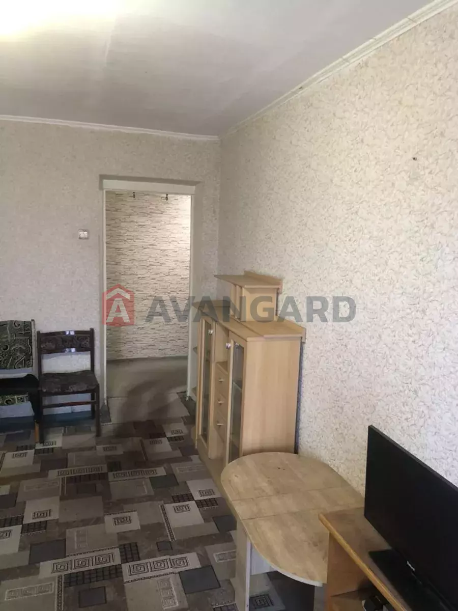 1 ��. ��������, 33/-/4 ��. �., 4/5 ������ ���� 5