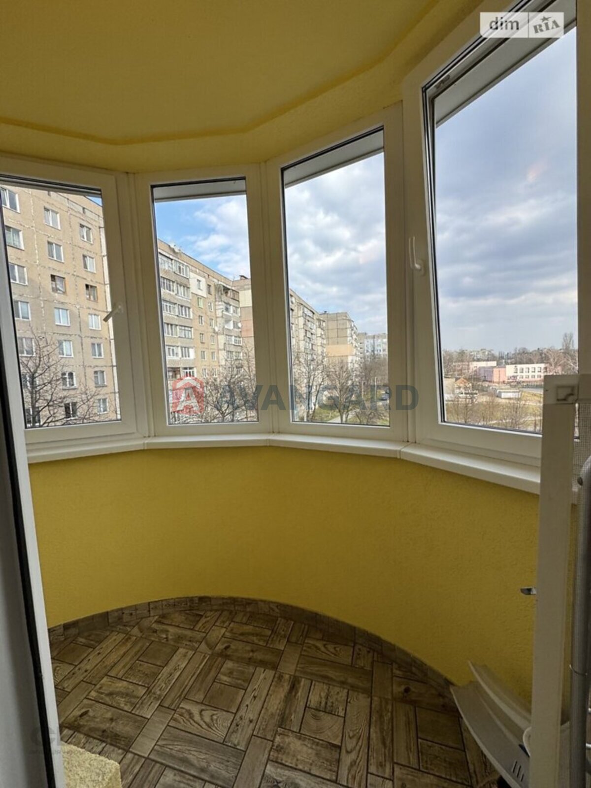 2 ����. ��������, 69/-/- ��. �., 5/9 ���� ���� 22