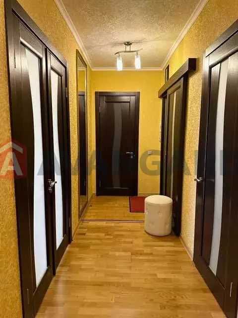 3 ��. ��������, 85/-/12 ��. �., 15/16 ������ ���� 14