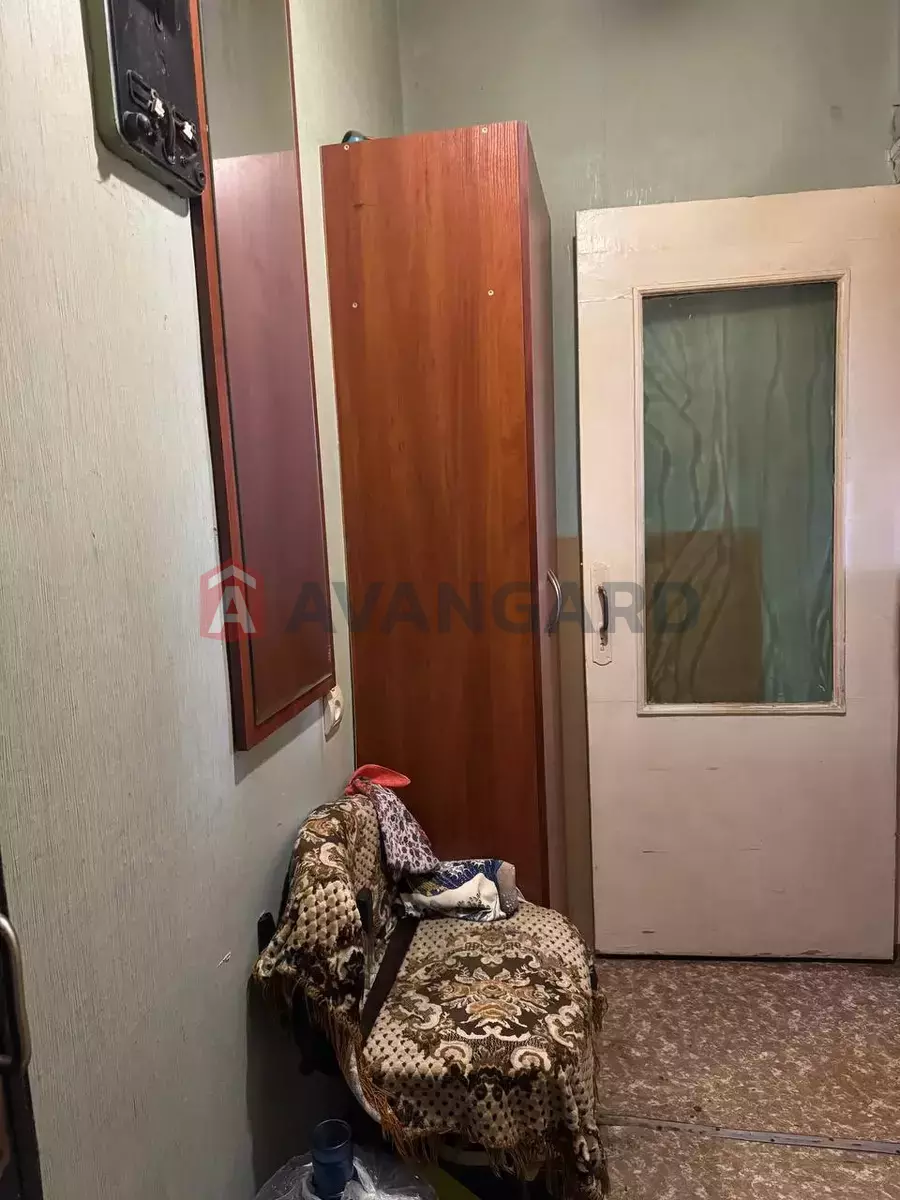 2 ��. ��������, 43/-/5 ��. �., 2/2 ������ ���� 14