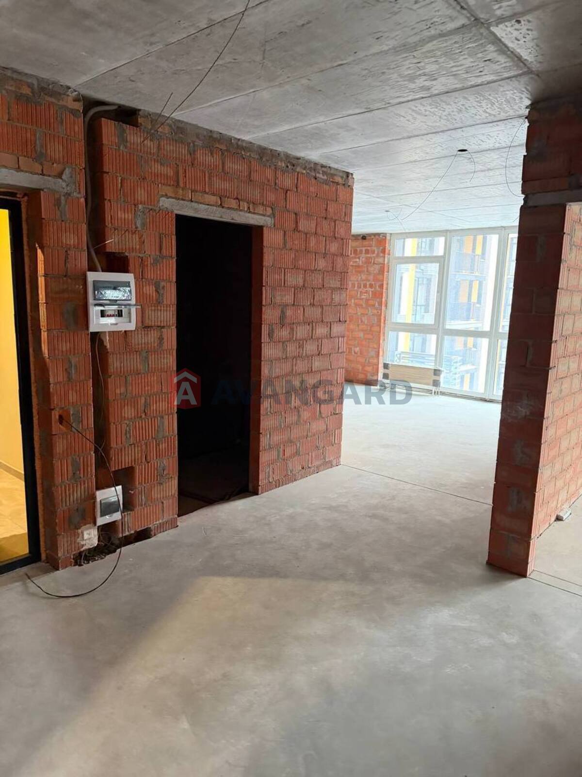 4 ��. ��������, 123/80/25 ��. �., 5/24 ������ ���� 9