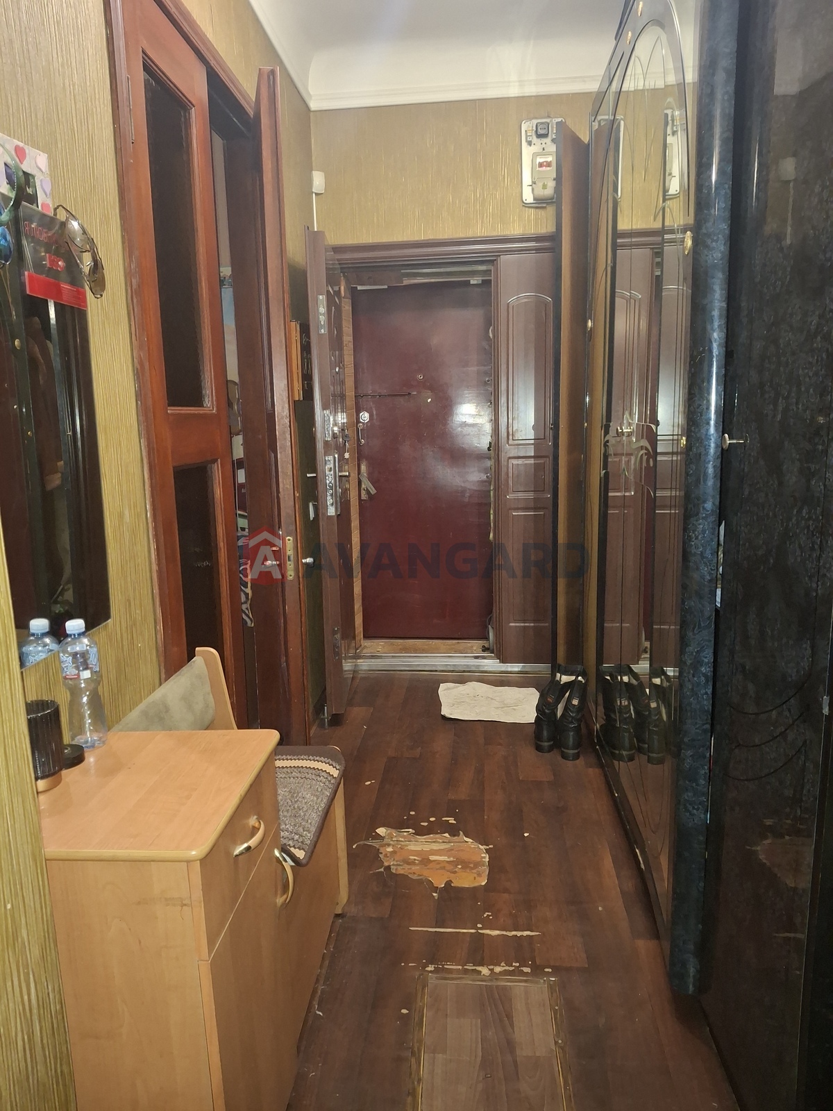 2 ����. ��������, 54/30/11 ��. �., 4/4 ���� ���� 2