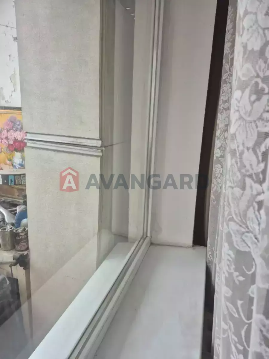 3 ����. ��������, 69/49/9 ��. �., 5/9 ���� ���� 12