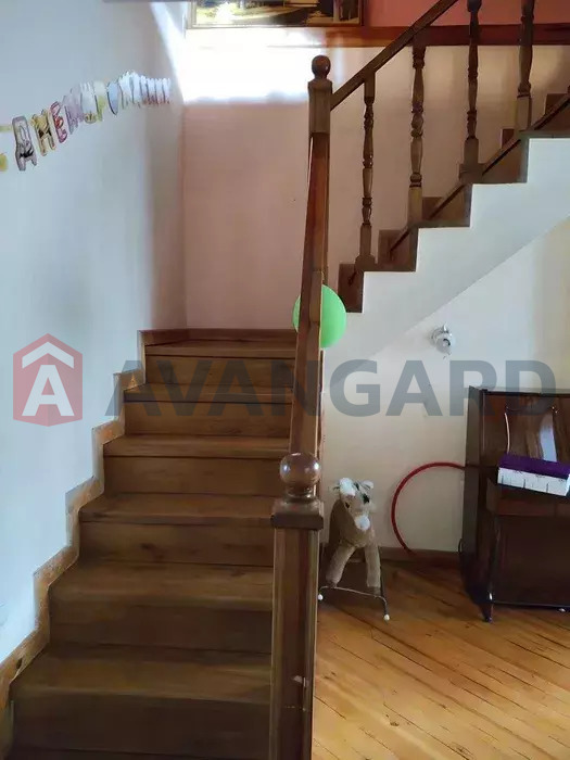 3 ��. ��������, 105/-/12 ��. �., 2/2 ������ ���� 12