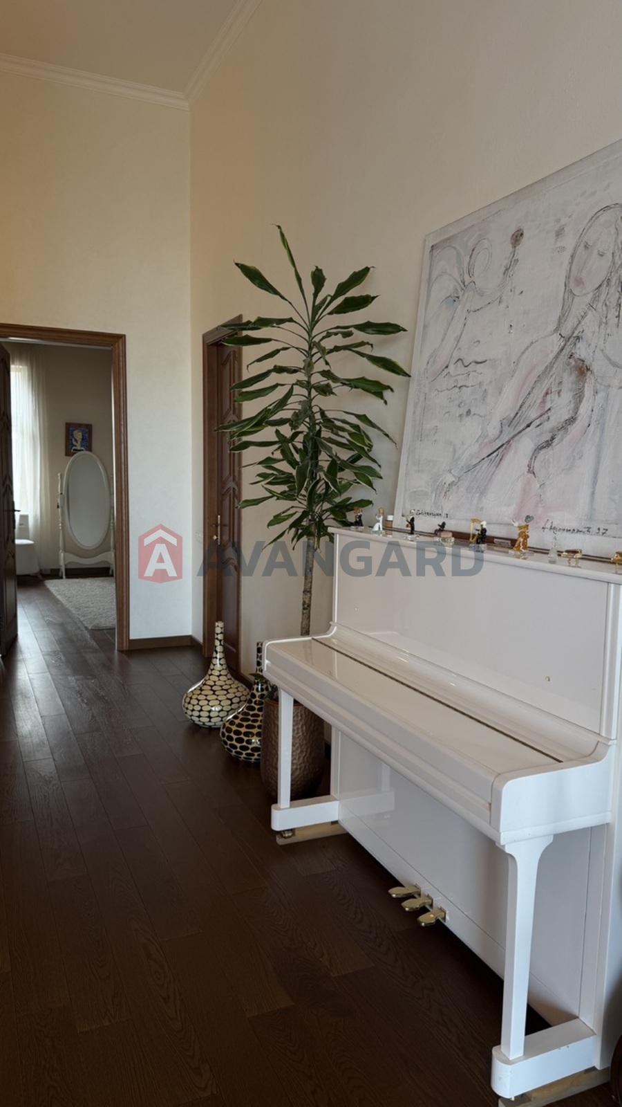 6 ��. ��������, 388/210/24 ��. �., 5/6 ������ ���� 3