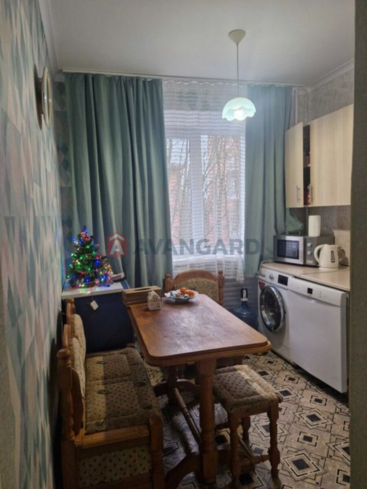 2 ��. ��������, 44/-/6 ��. �., 3/5 ������ ���� 5