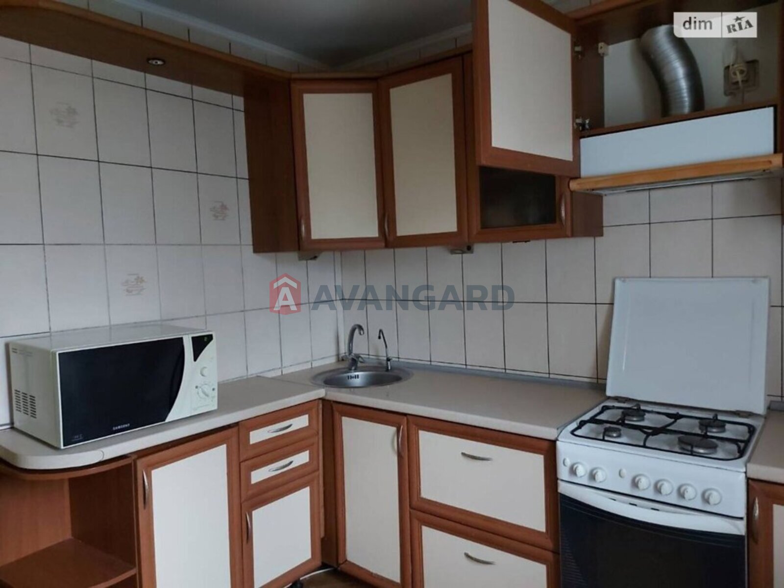 2 ����. ��������, 45/28/6 ��. �., 3/5 ���� ���� 4