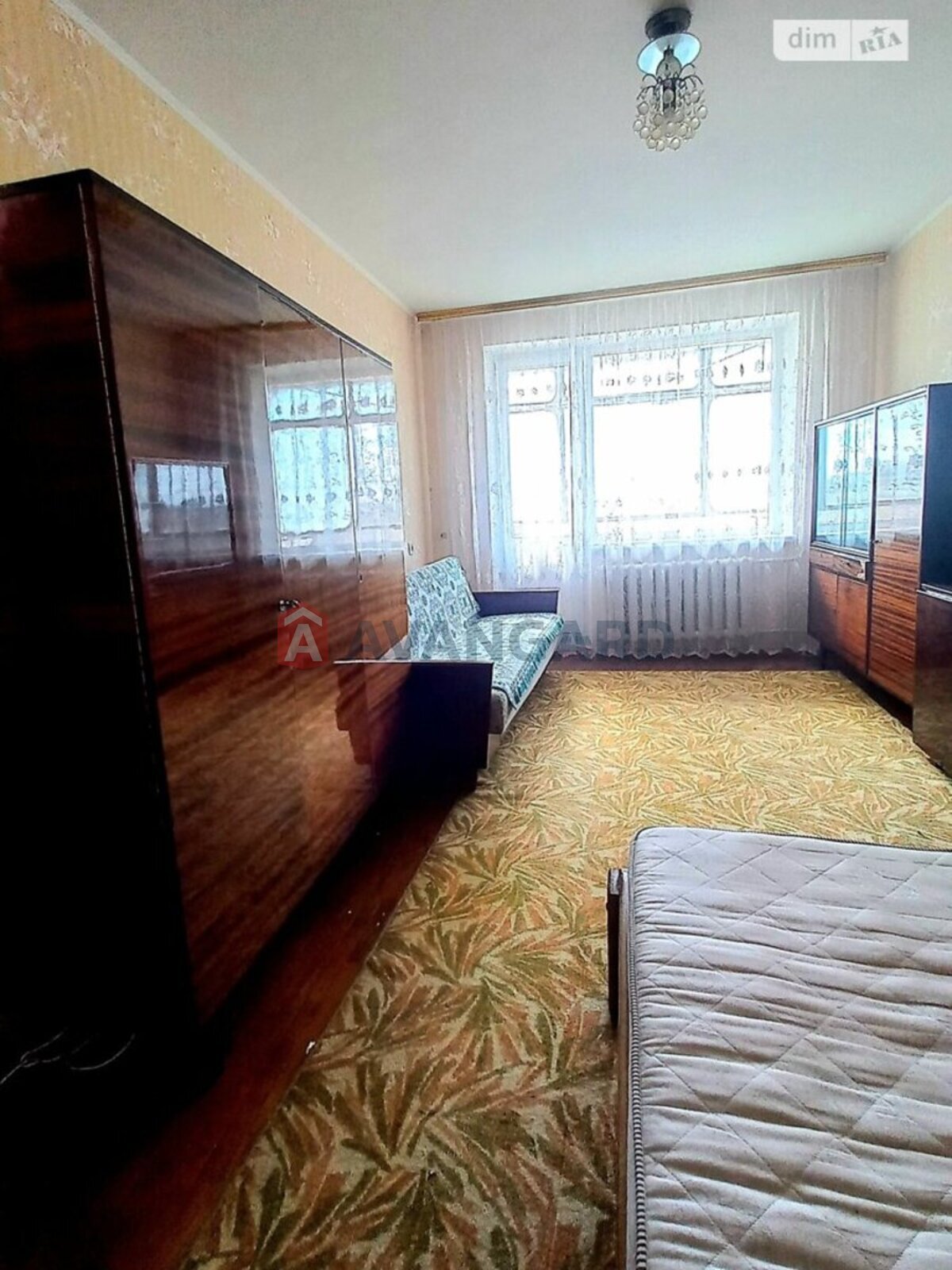 1 ��. ��������, 31/17/5 ��. �., 4/5 ������ ���� 12