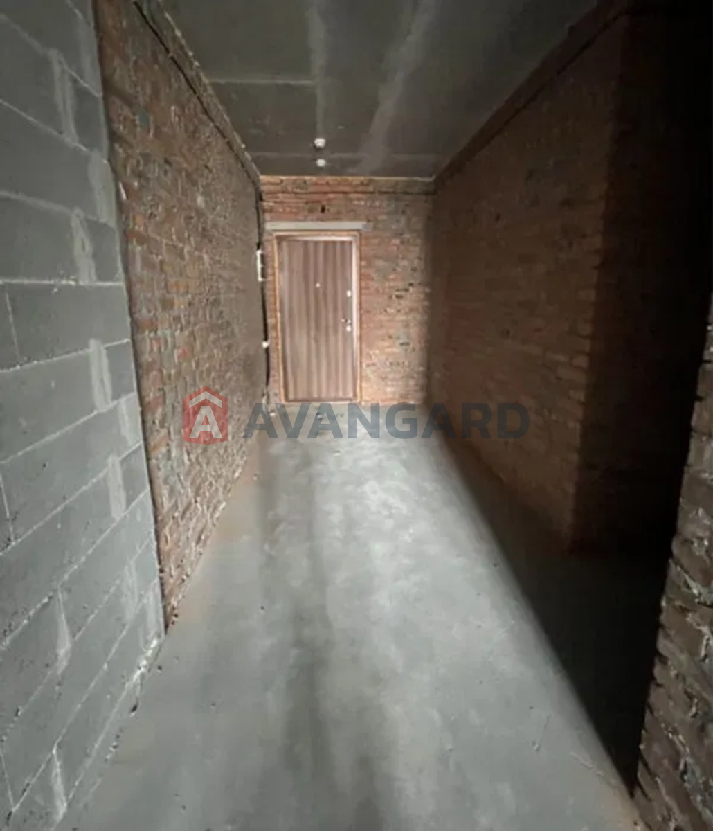 1 ����. ��������, 56/-/21 ��. �., 19/25 ���� ���� 6