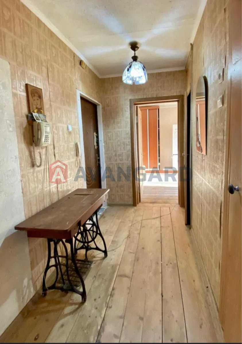 1 . , 41/-/9 . ., 7/9   5