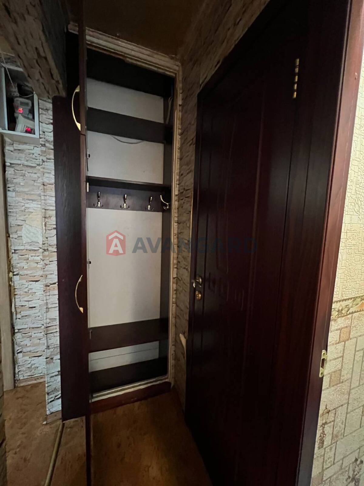 2 ��. ��������, 47,5/27,7/7,3 ��. �., 2/9 ������ ���� 19