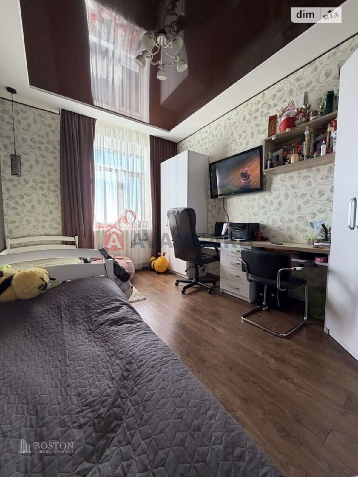 2 ��. ��������, 73/35/17 ��. �., 6/6 ������ ���� 11