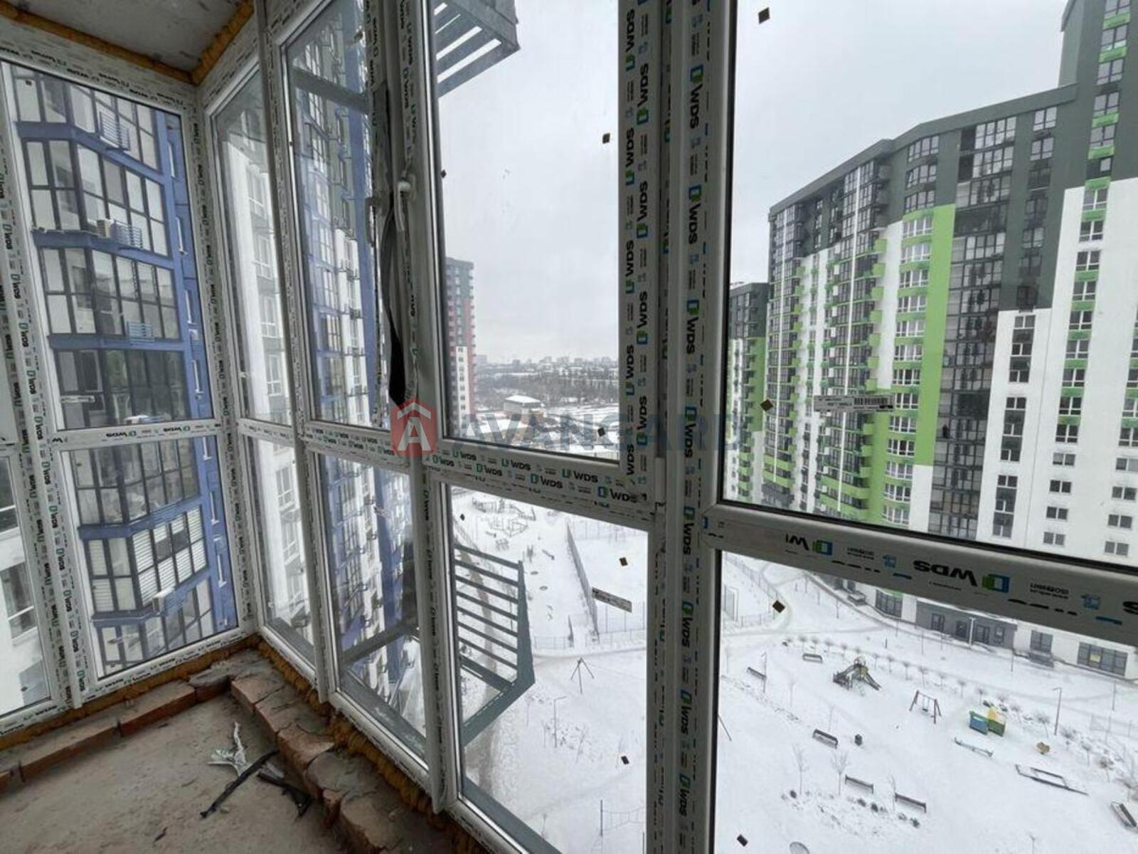 3 ��. ��������, 96/-/16 ��. �., 12/24 ������ ���� 10