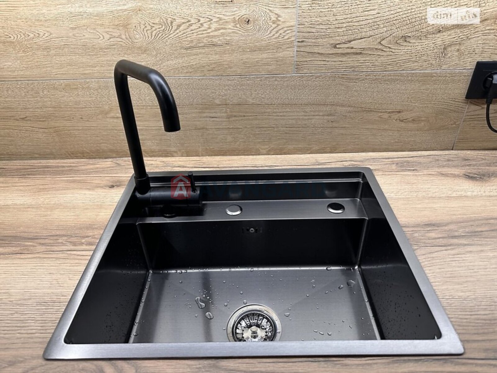 1 ��. ��������, 41/16/20 ��. �., 9/10 ������ ���� 8