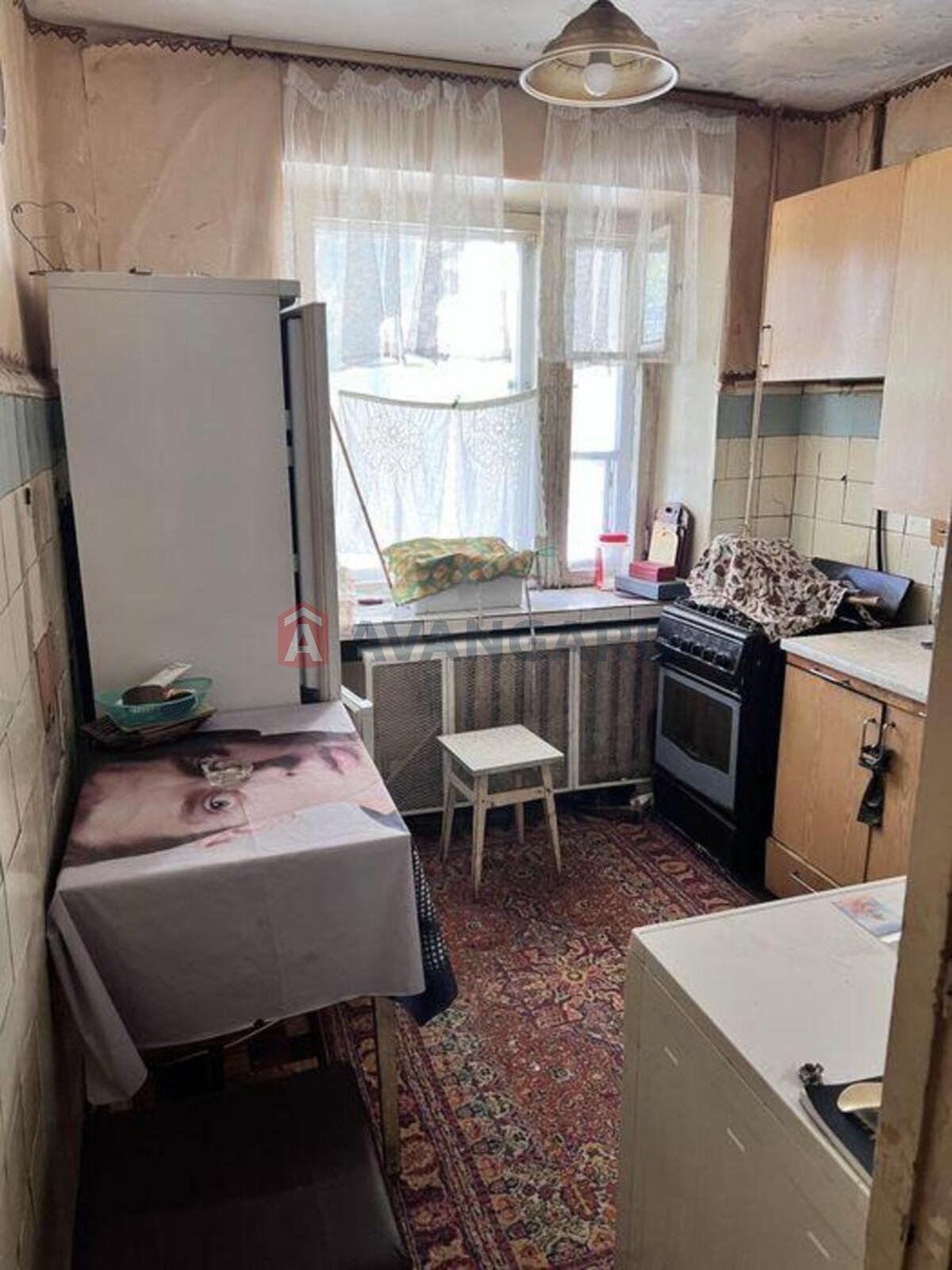 3 ��. ��������, 63/-/7 ��. �., 1/14 ������ ���� 7