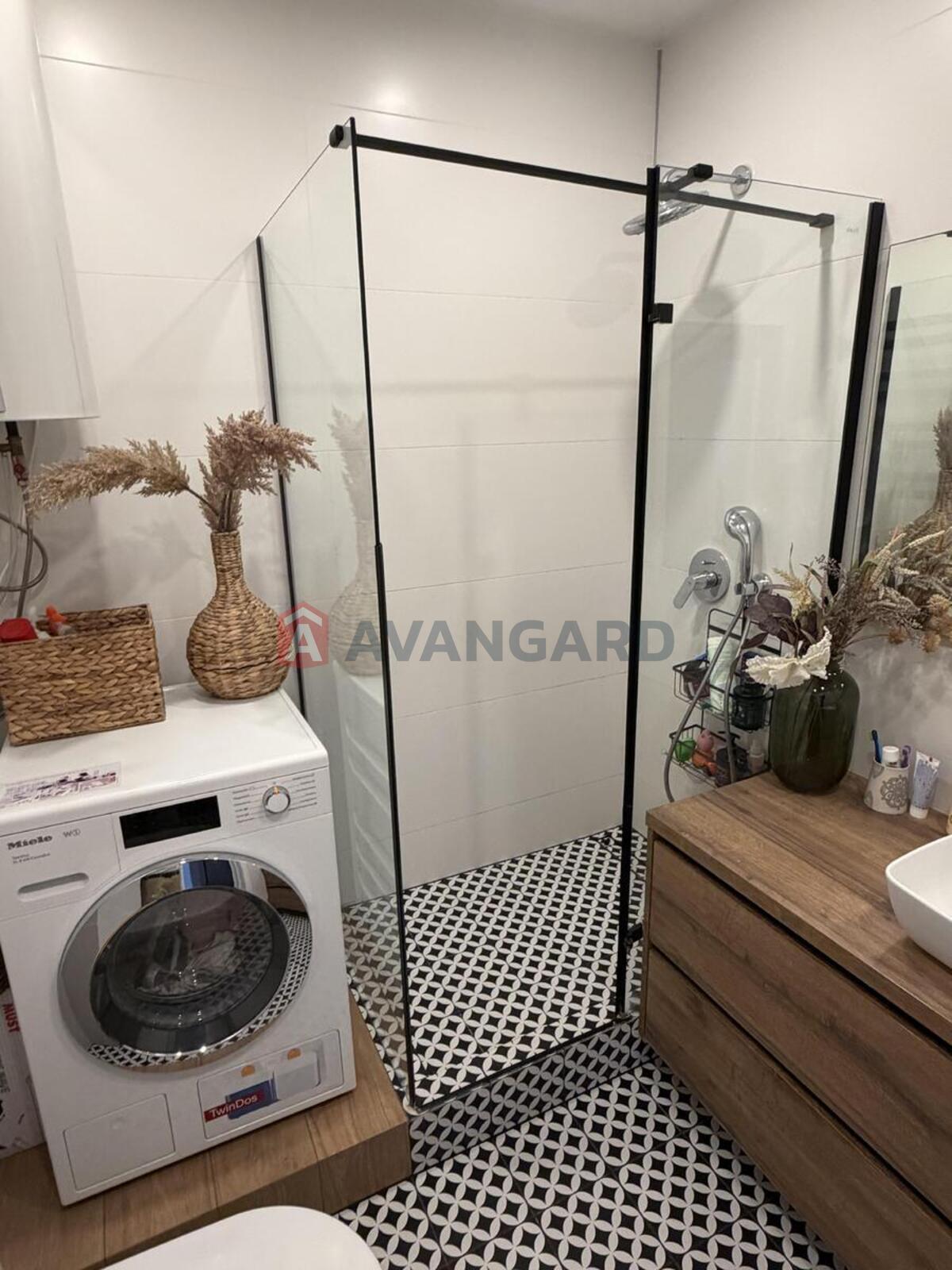 2 ��. ��������, 61/-/27 ��. �., 14/16 ������ ���� 4