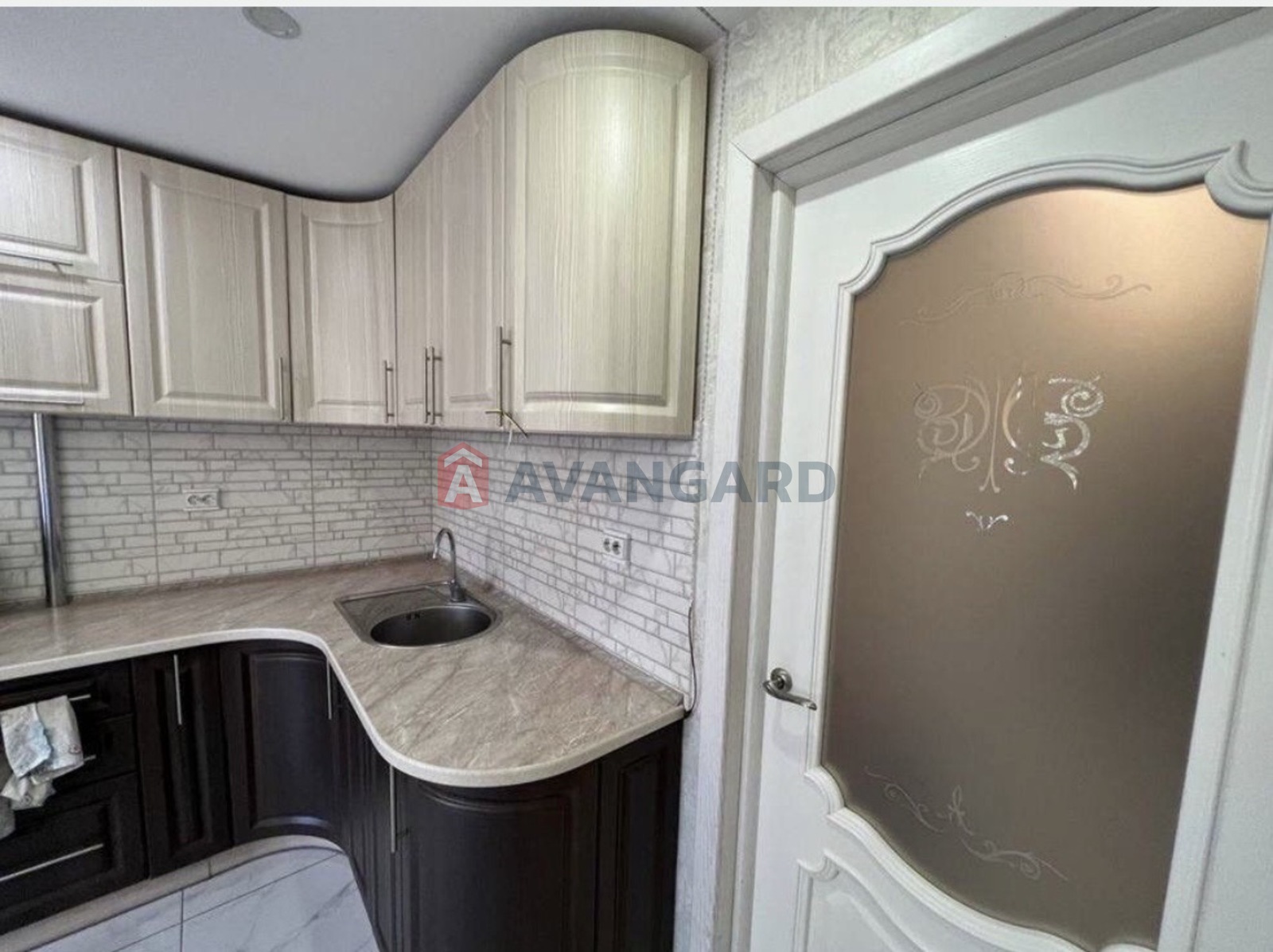 2 ��. ��������, 55/-/8 ��. �., 3/9 ������ ���� 6