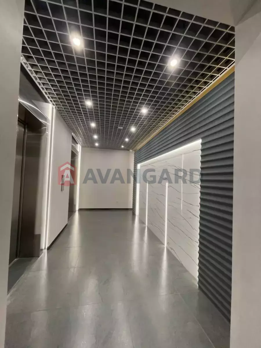 4 ��. ��������, 156/-/- ��. �., 18/18 ������ ���� 10