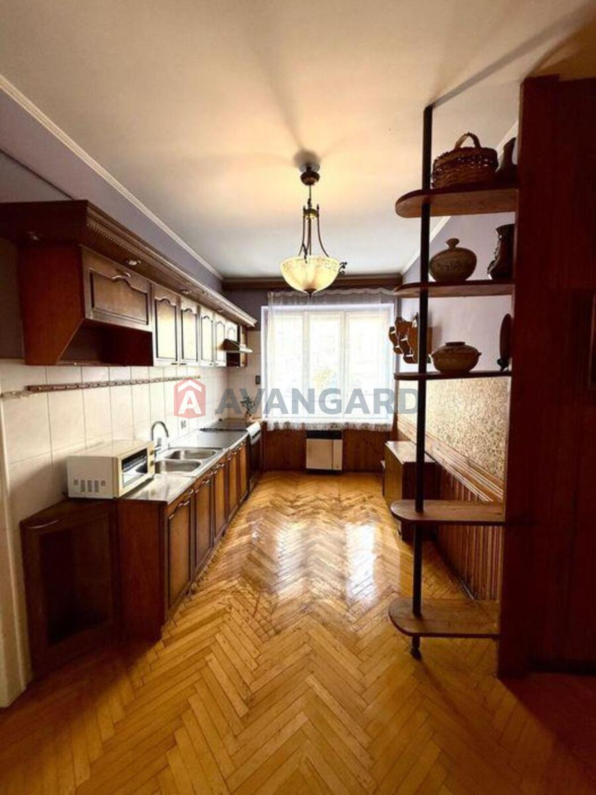 2 ����. ��������, 71/-/20 ��. �., 1/4 ���� ���� 12