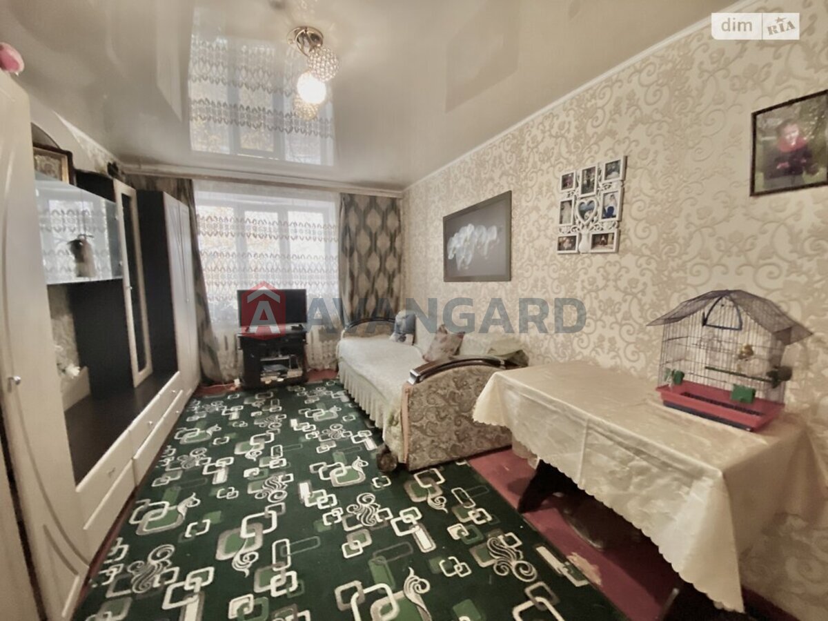 1 ��. ��������, 23/18/- ��. �., 3/5 ������ ���� 5