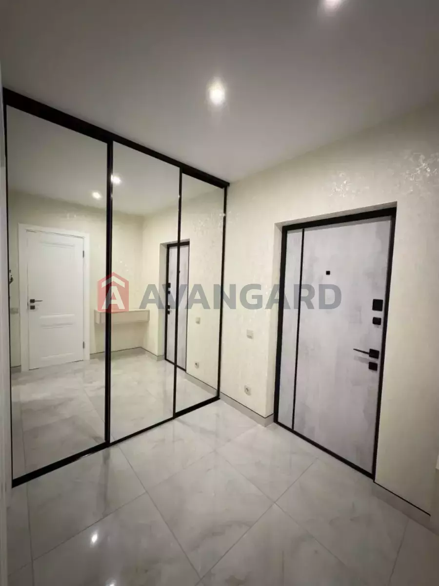 1 ��. ��������, 45/-/- ��. �., 8/10 ������ ���� 6