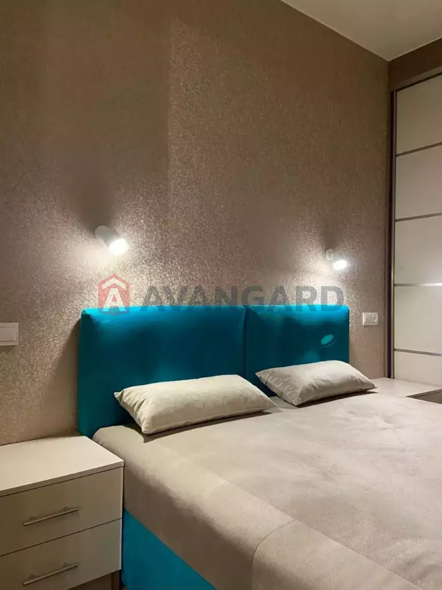 1 . , 49/27/17 . ., 10/12   8