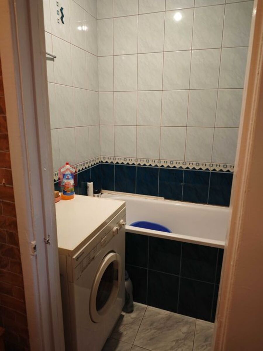 2 ��. ��������, 50/-/8 ��. �., 8/9 ������ ���� 7