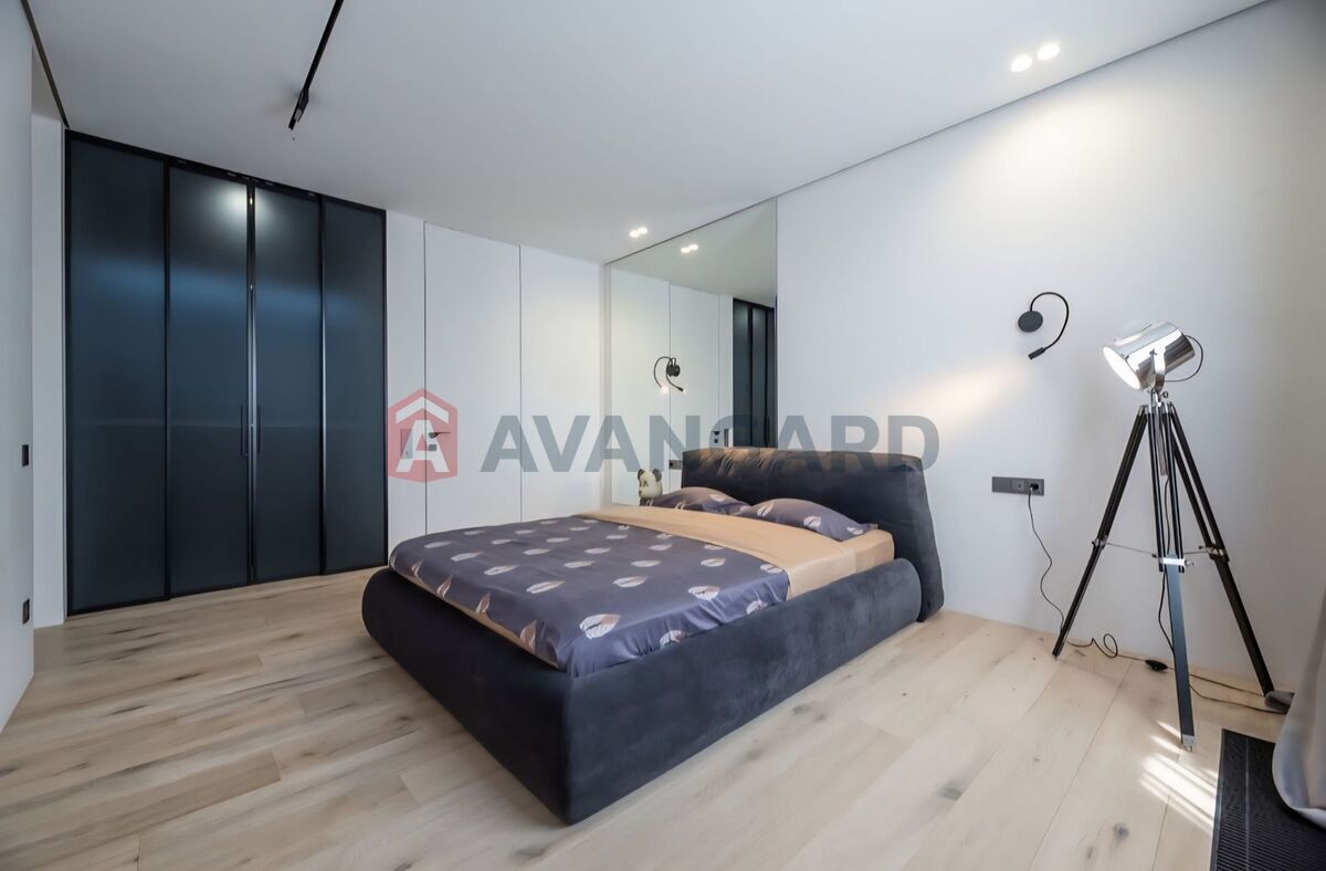 4 ��. ��������, 115 / 45 / 50 ��. �., 7/26 ������ ���� 5