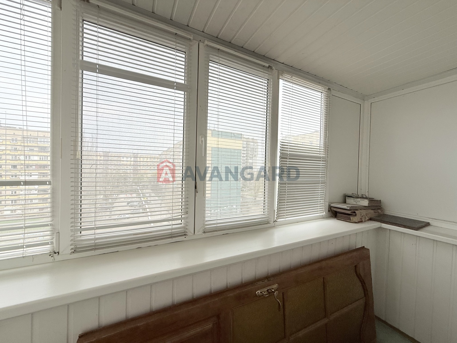 3 ����. ��������, 69,8/-/9,5 ��. �., 6/9 ���� ���� 15