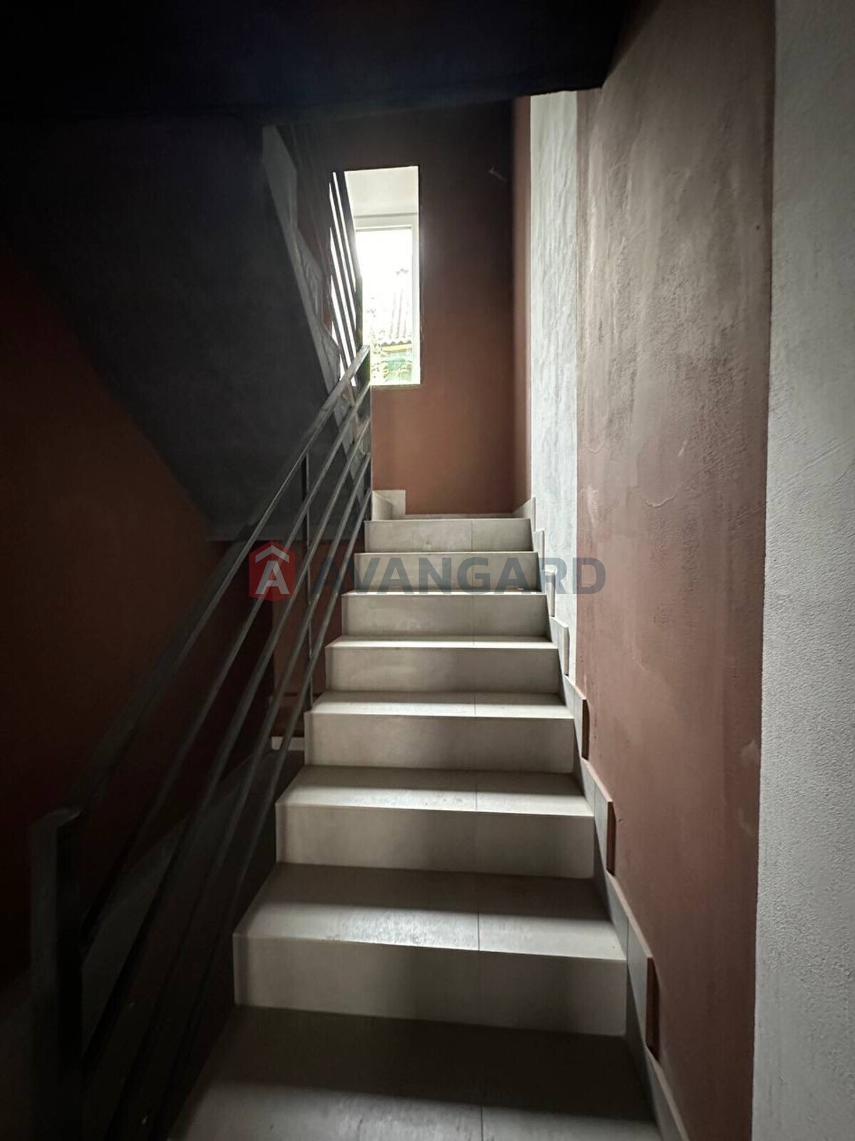 1 ����. ��������, 33/7/15 ��. �., 3/3 ���� ���� 9