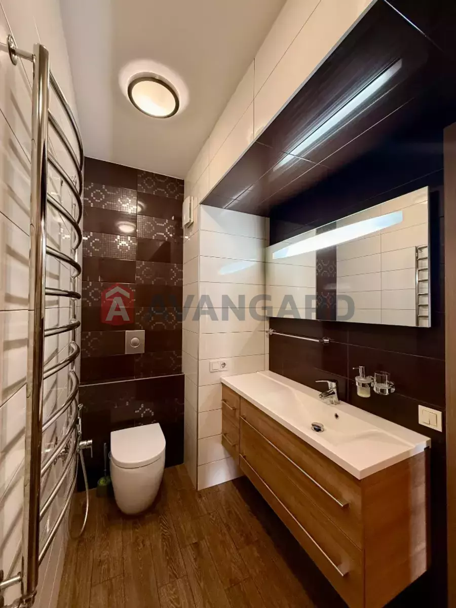 3 ��. ��������, 107/-/- ��. �., 7/16 ������ ���� 9