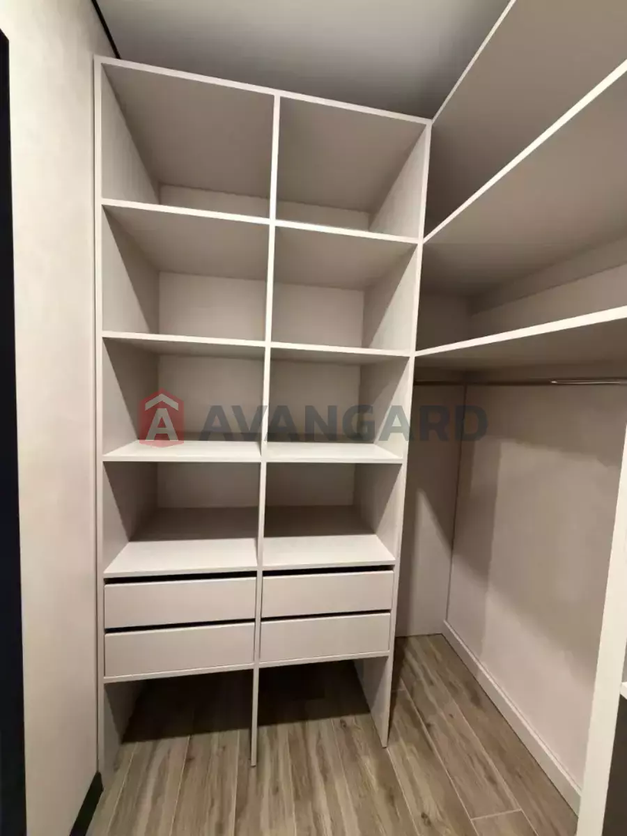 2 ��. ��������, 73/40/15 ��. �., 6/10 ������ ���� 7