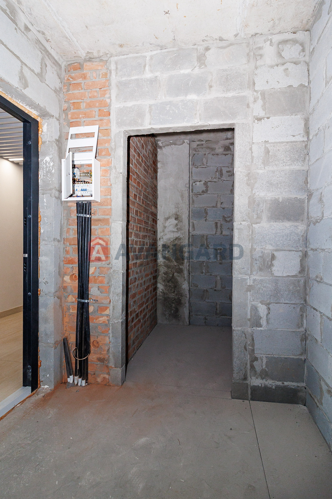 3 ��. ��������, 107/45,73/35,70 ��. �., 11/13 ������ ���� 6