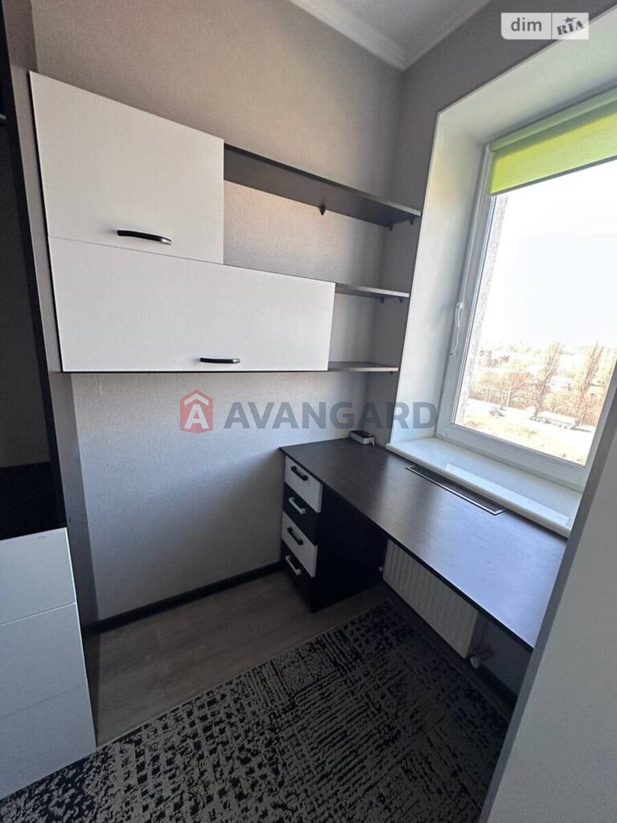 2 ��. ��������, 58/27/10 ��. �., 8/9 ������ ���� 20