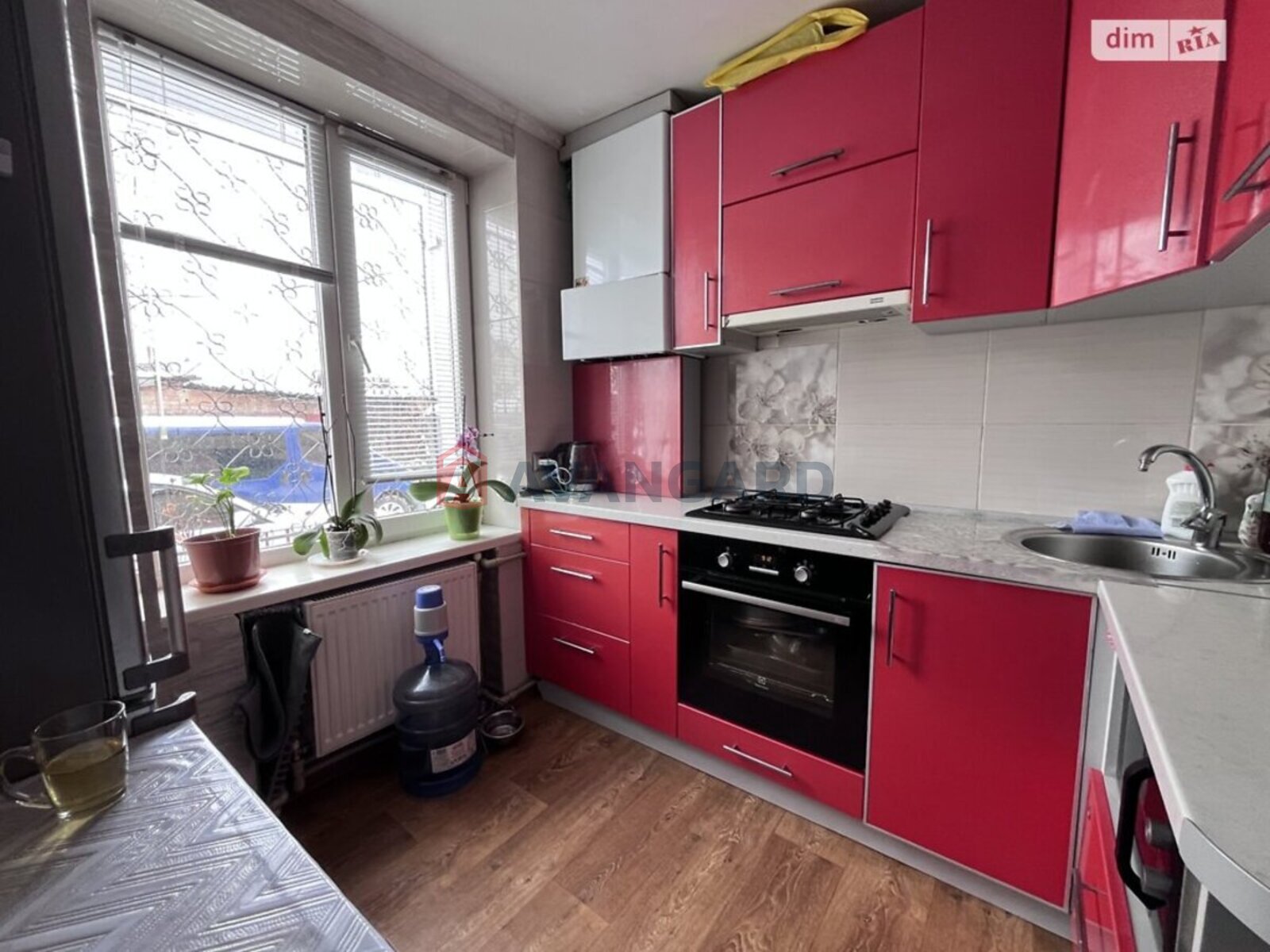 2 ��. ��������, 42/-/- ��. �., 1/2 ������ ���� 1