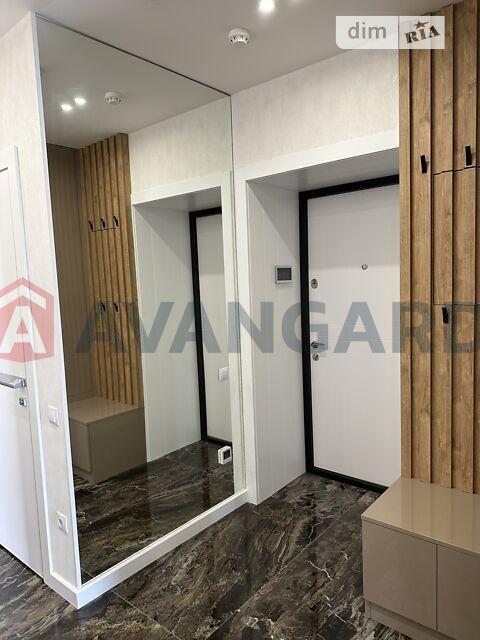 1 ��. ��������, 83/36.2/25 ��. �., 22/25 ������ ���� 15