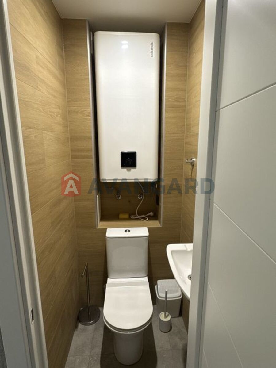 1 ��. ��������, 60/-/8 ��. �., 16/16 ������ ���� 11