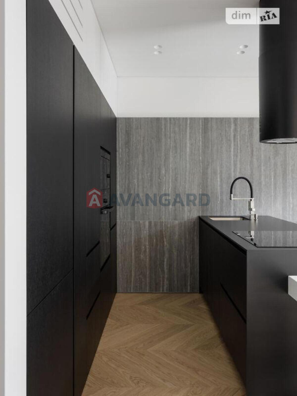 1 ��. ��������, 43/14/17 ��. �., 5/10 ������ ���� 6