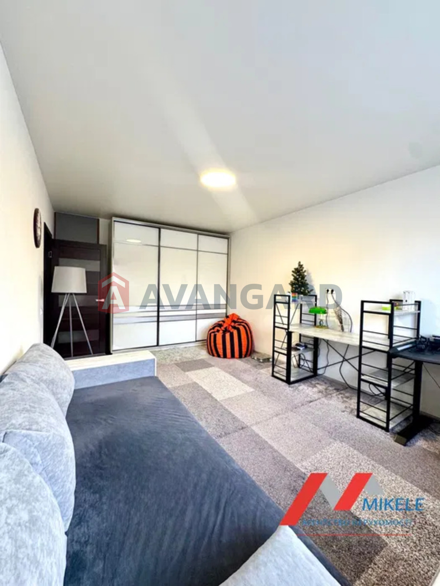 1 ��. ��������, 39/-/7 ��. �., 3/9 ������ ���� 14