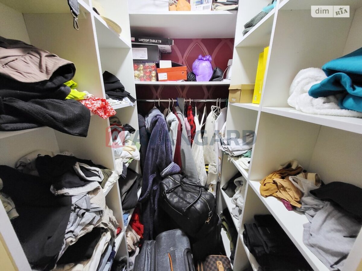 2 ��. ��������, 43/-/- ��. �., 4/5 ������ ���� 21